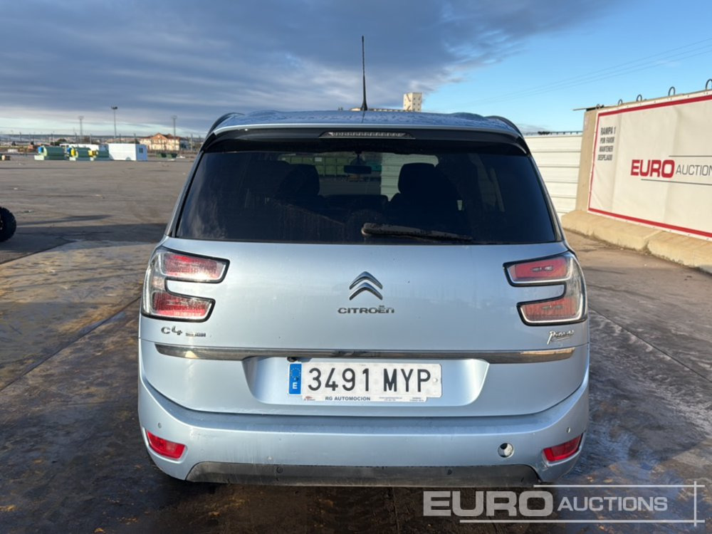 2015 Citroen C4 Picasso - Tavara-auto: kuva 2015 Citroen C4 Picasso - Tavara-auto 2015 Citroen C4 Picasso - Tavara-auto: kuva 2015 Citroen C4 Picasso - Tavara-auto