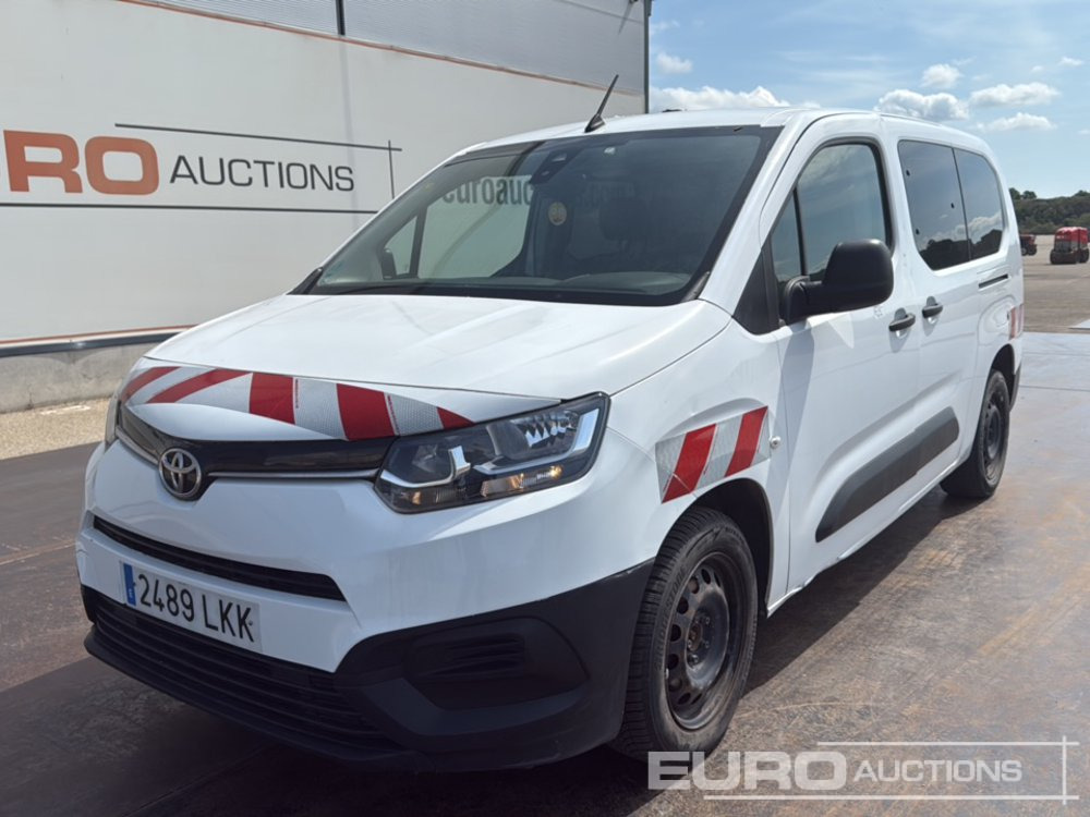 2020 Toyota Proace City - Tavara-auto: kuva 2020 Toyota Proace City - Tavara-auto 2020 Toyota Proace City - Tavara-auto: kuva 2020 Toyota Proace City - Tavara-auto