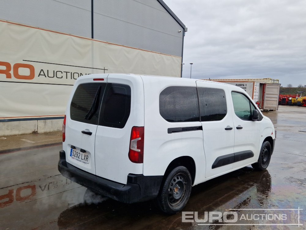 2022 Toyota Proace City - Tavara-auto: kuva 2022 Toyota Proace City - Tavara-auto 2022 Toyota Proace City - Tavara-auto: kuva 2022 Toyota Proace City - Tavara-auto