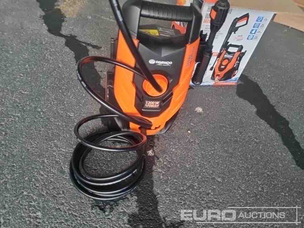 Rakennustarvikkeet Unused Daewoo DAX100-1200W: kuva Rakennustarvikkeet Unused Daewoo DAX100-1200W