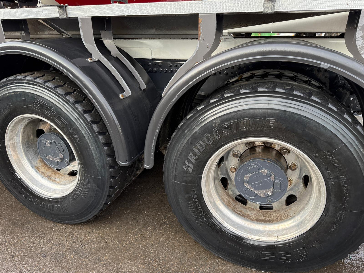 Leasing  Camion béton Iveco XWay 420 GE-774-AL Camion béton Iveco XWay 420 GE-774-AL: kuva Leasing  Camion béton Iveco XWay 420 GE-774-AL Camion béton Iveco XWay 420 GE-774-AL