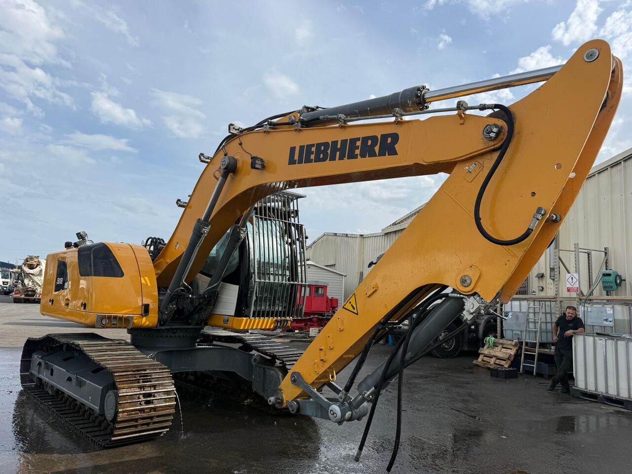 LIEBHERR R 918 - Telakaivukone: kuva LIEBHERR R 918 - Telakaivukone LIEBHERR R 918 - Telakaivukone: kuva LIEBHERR R 918 - Telakaivukone