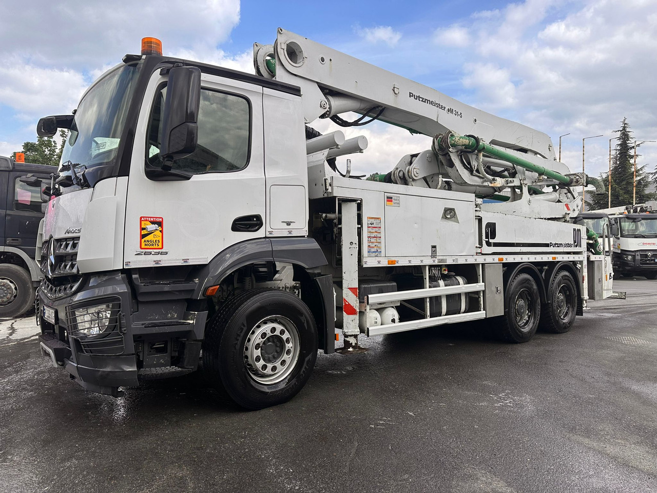 Pompe à béton PUTZ 31m avec cabine Mercedes-Benz Arocs 2636 DZ-389-XG - Betonipumppuauto: kuva Pompe à béton PUTZ 31m avec cabine Mercedes-Benz Arocs 2636 DZ-389-XG - Betonipumppuauto Pompe à béton PUTZ 31m avec cabine Mercedes-Benz Arocs 2636 DZ-389-XG - Betonipumppuauto: kuva Pompe à béton PUTZ 31m avec cabine Mercedes-Benz Arocs 2636 DZ-389-XG - Betonipumppuauto
