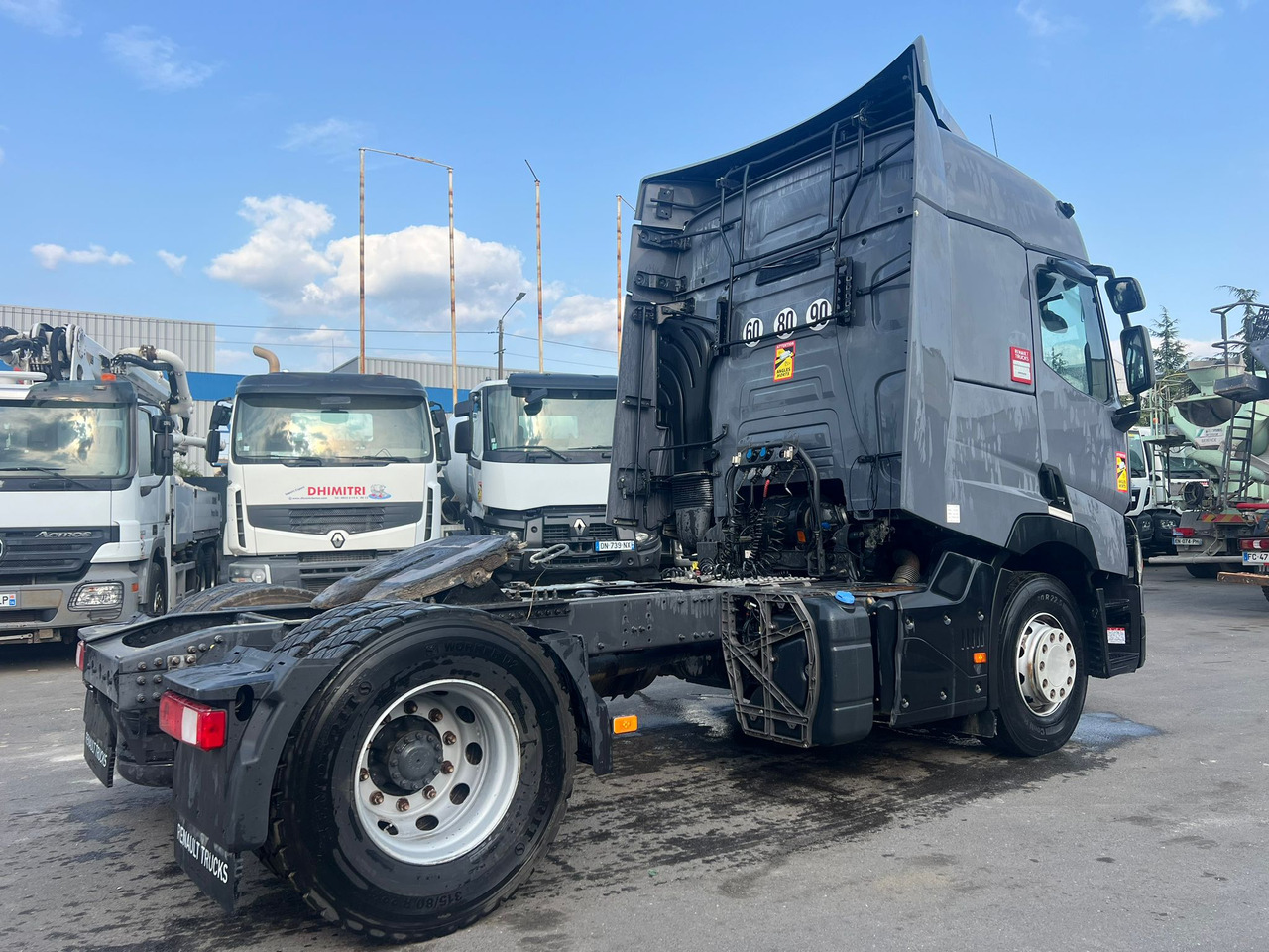 Tracteur Renault DR-612-TF - Vetopöytäauto: kuva Tracteur Renault DR-612-TF - Vetopöytäauto Tracteur Renault DR-612-TF - Vetopöytäauto: kuva Tracteur Renault DR-612-TF - Vetopöytäauto