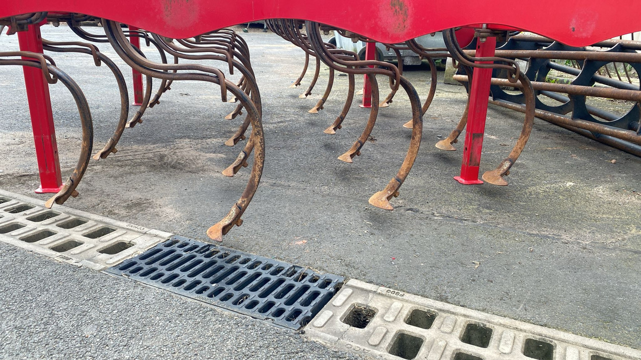 Agro Factory Cris 6 Grossfederzinkenegge - Äes: kuva Agro Factory Cris 6 Grossfederzinkenegge - Äes Agro Factory Cris 6 Grossfederzinkenegge - Äes: kuva Agro Factory Cris 6 Grossfederzinkenegge - Äes