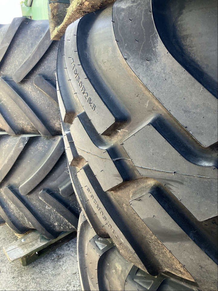 BKT 710/50R26.5 - Renkaat ja vanteet: kuva BKT 710/50R26.5 - Renkaat ja vanteet BKT 710/50R26.5 - Renkaat ja vanteet: kuva BKT 710/50R26.5 - Renkaat ja vanteet