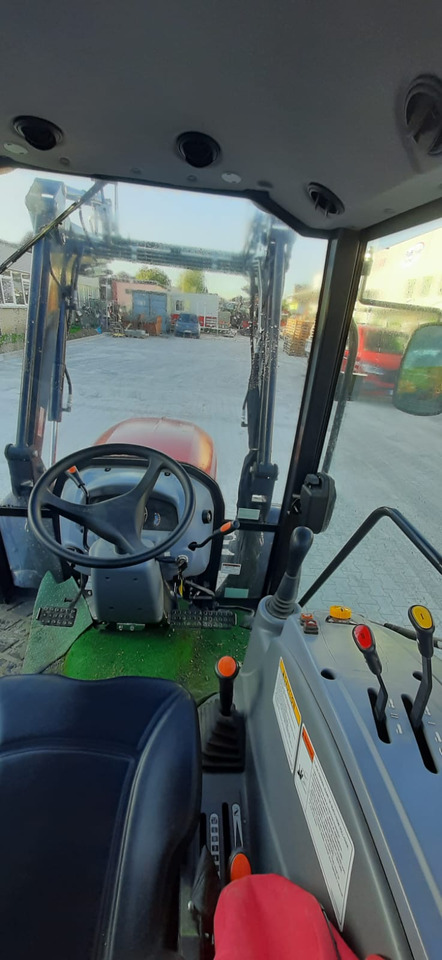 Branson Branson 6225C - Traktori: kuva Branson Branson 6225C - Traktori Branson Branson 6225C - Traktori: kuva Branson Branson 6225C - Traktori