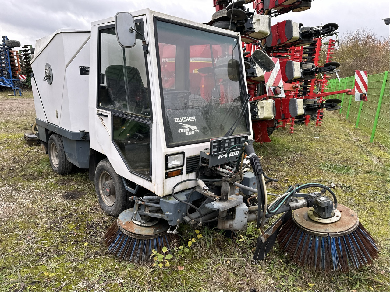 Bucher CityCat K1700 Kehrmasch - Niittokone: kuva Bucher CityCat K1700 Kehrmasch - Niittokone Bucher CityCat K1700 Kehrmasch - Niittokone: kuva Bucher CityCat K1700 Kehrmasch - Niittokone