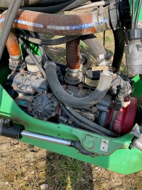 CHD Feldspritze 3624 - Kasvinsuojeluruisku: kuva CHD Feldspritze 3624 - Kasvinsuojeluruisku CHD Feldspritze 3624 - Kasvinsuojeluruisku: kuva CHD Feldspritze 3624 - Kasvinsuojeluruisku