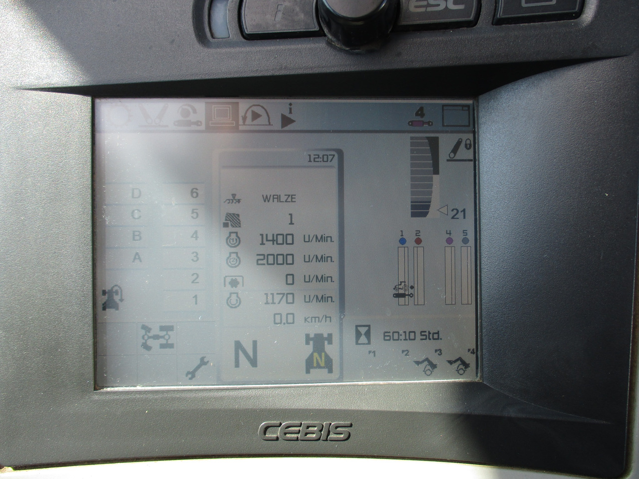 Claas Arion 640 Cebis - Traktori: kuva Claas Arion 640 Cebis - Traktori Claas Arion 640 Cebis - Traktori: kuva Claas Arion 640 Cebis - Traktori