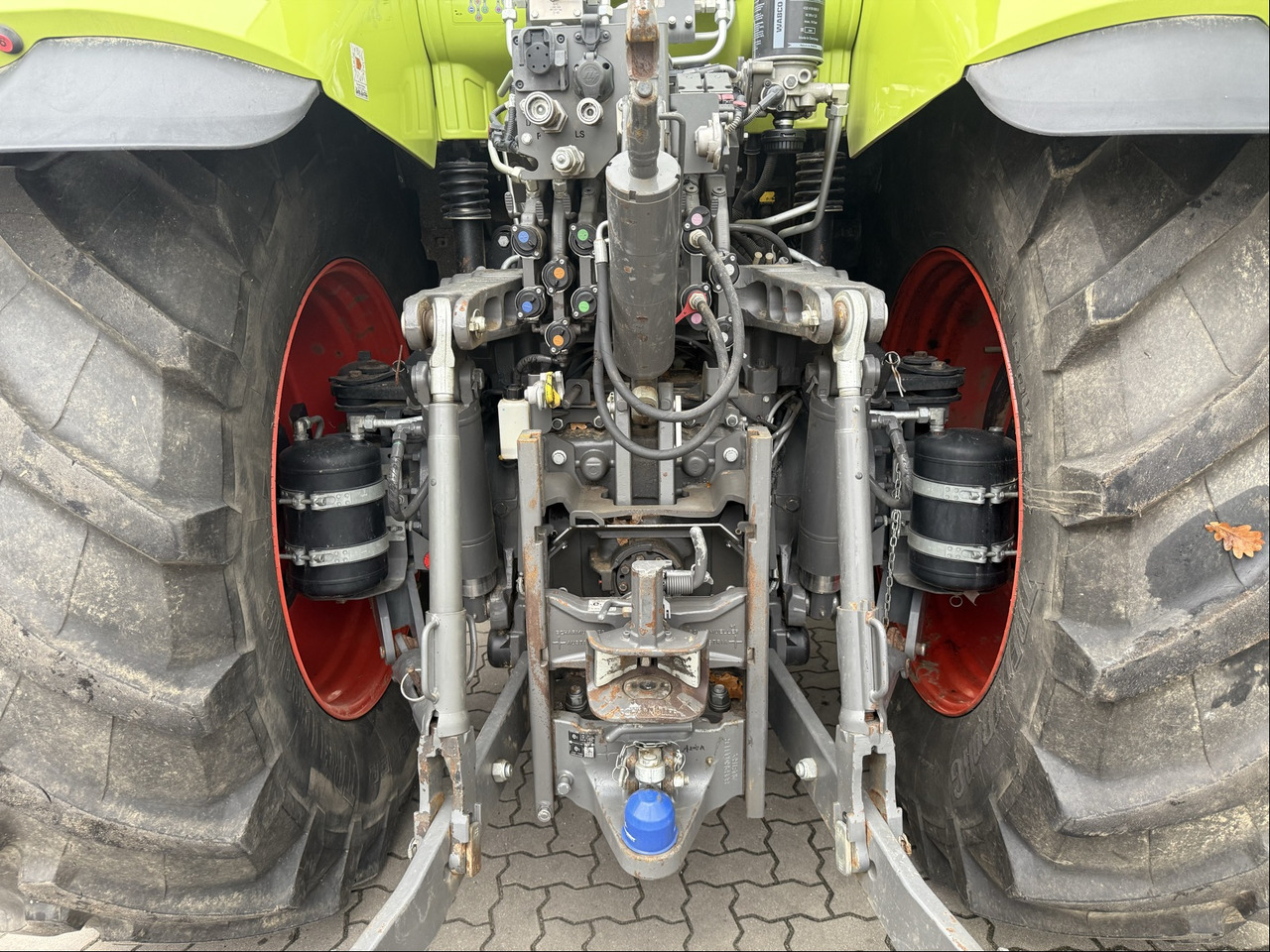 Claas Axion 870 C-Matic - Traktori: kuva Claas Axion 870 C-Matic - Traktori Claas Axion 870 C-Matic - Traktori: kuva Claas Axion 870 C-Matic - Traktori