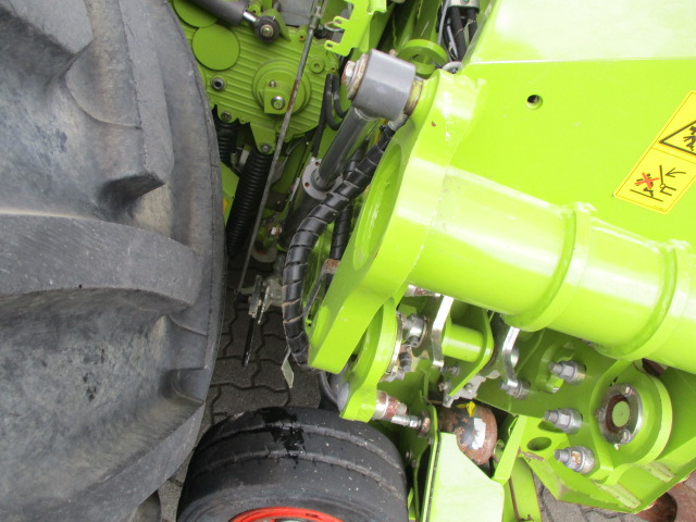 Leikkuupuimuri Claas Orbis 900 Maisgebiss: kuva Leikkuupuimuri Claas Orbis 900 Maisgebiss