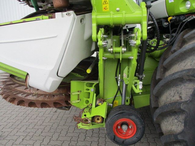 Leikkuupuimuri Claas Orbis 900 Maisgebiss: kuva Leikkuupuimuri Claas Orbis 900 Maisgebiss