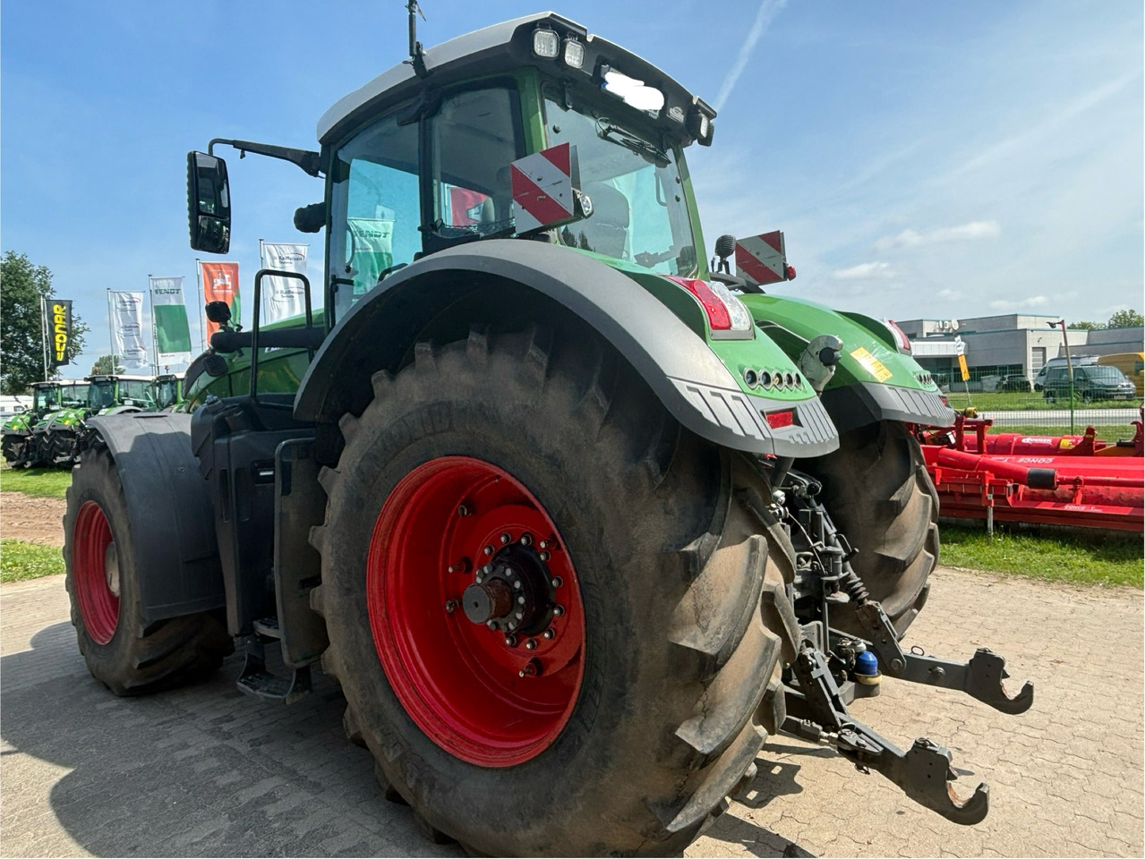 Fendt 1050 Vario S4 ProfiPlus - Traktori: kuva Fendt 1050 Vario S4 ProfiPlus - Traktori Fendt 1050 Vario S4 ProfiPlus - Traktori: kuva Fendt 1050 Vario S4 ProfiPlus - Traktori