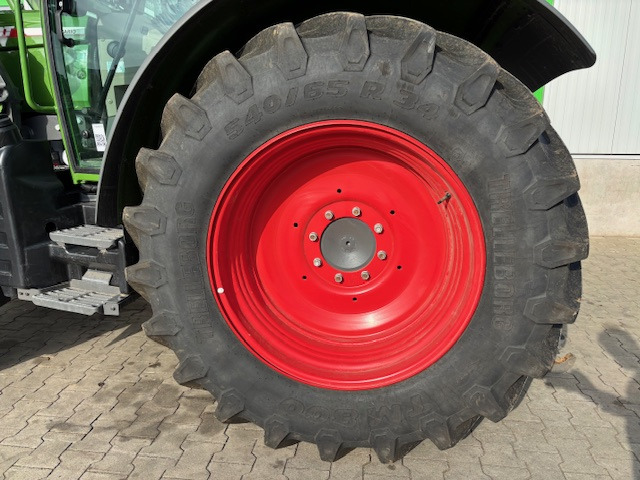 Fendt 211S Vario Gen3 Profi Setting - Traktori: kuva Fendt 211S Vario Gen3 Profi Setting - Traktori Fendt 211S Vario Gen3 Profi Setting - Traktori: kuva Fendt 211S Vario Gen3 Profi Setting - Traktori