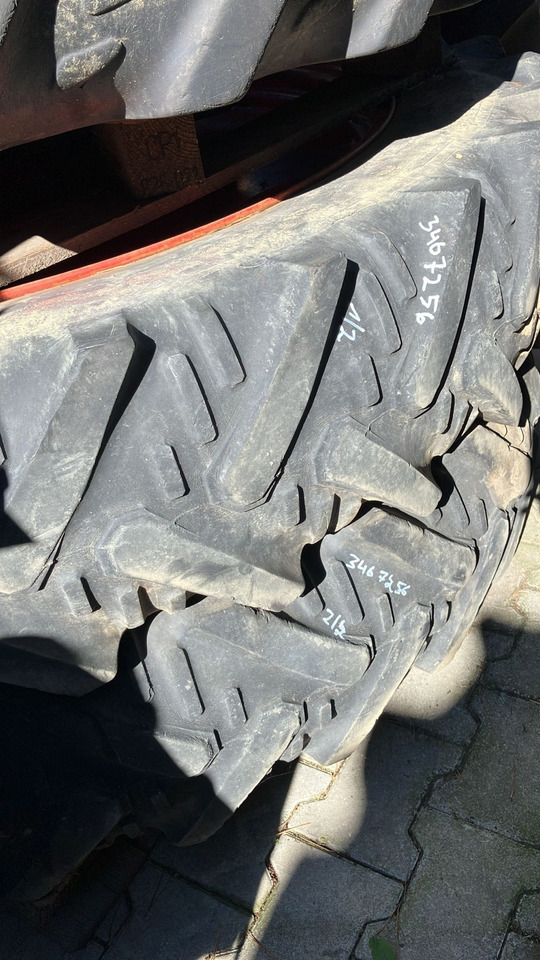 Fendt 2x Räder 11.2R45 - Renkaat ja vanteet: kuva Fendt 2x Räder 11.2R45 - Renkaat ja vanteet Fendt 2x Räder 11.2R45 - Renkaat ja vanteet: kuva Fendt 2x Räder 11.2R45 - Renkaat ja vanteet