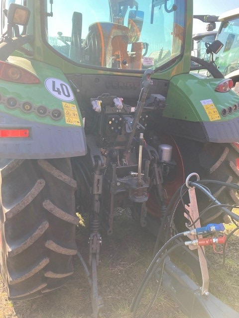 Fendt 313 Vario S4 - Traktori: kuva Fendt 313 Vario S4 - Traktori Fendt 313 Vario S4 - Traktori: kuva Fendt 313 Vario S4 - Traktori