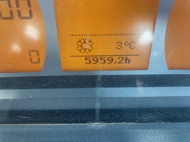 Fendt 724 Vario S4 Profi - Traktori: kuva Fendt 724 Vario S4 Profi - Traktori Fendt 724 Vario S4 Profi - Traktori: kuva Fendt 724 Vario S4 Profi - Traktori