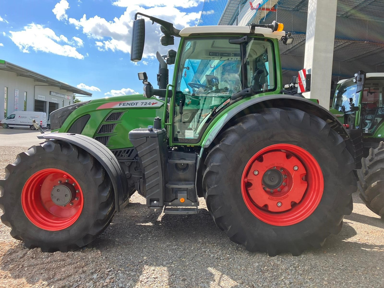 Fendt 724 Vario S4 ProfiPlus - Traktori: kuva Fendt 724 Vario S4 ProfiPlus - Traktori Fendt 724 Vario S4 ProfiPlus - Traktori: kuva Fendt 724 Vario S4 ProfiPlus - Traktori