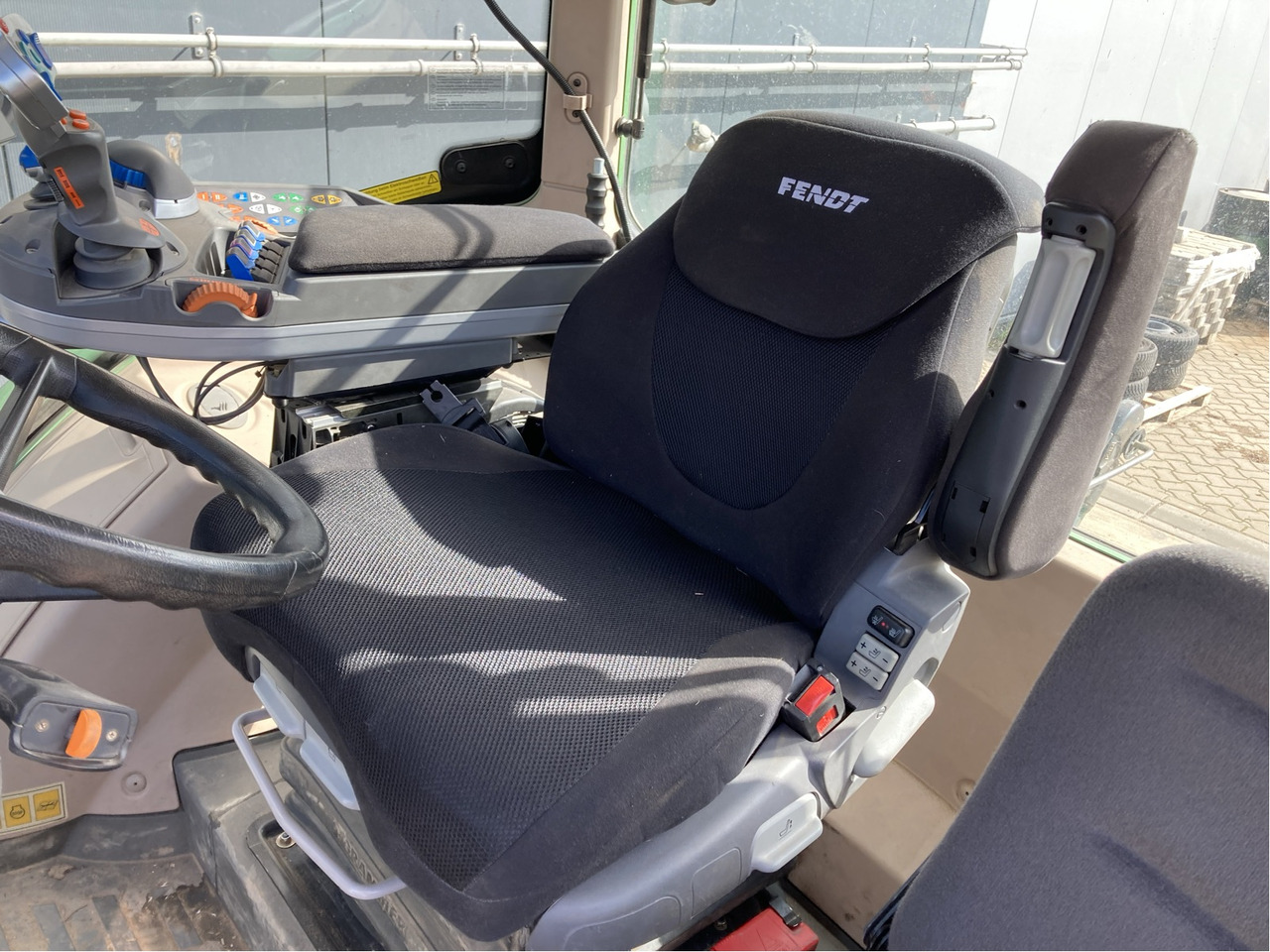 Fendt 724 Vario SCR - Traktori: kuva Fendt 724 Vario SCR - Traktori Fendt 724 Vario SCR - Traktori: kuva Fendt 724 Vario SCR - Traktori
