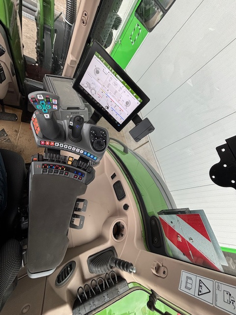 Fendt 726 Vario Gen7 Profi Setting2 - Traktori: kuva Fendt 726 Vario Gen7 Profi Setting2 - Traktori Fendt 726 Vario Gen7 Profi Setting2 - Traktori: kuva Fendt 726 Vario Gen7 Profi Setting2 - Traktori
