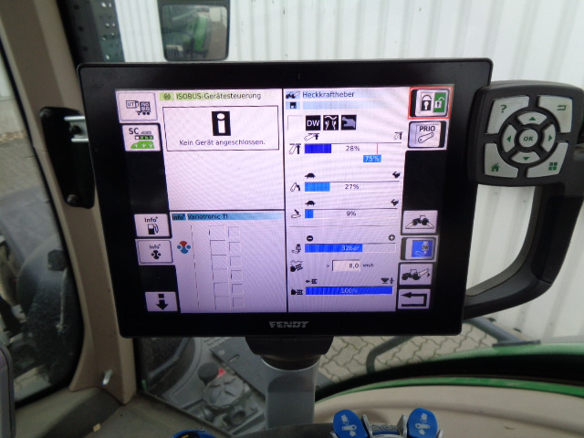 Fendt 824 Vario S4 ProfiPlus - Traktori: kuva Fendt 824 Vario S4 ProfiPlus - Traktori Fendt 824 Vario S4 ProfiPlus - Traktori: kuva Fendt 824 Vario S4 ProfiPlus - Traktori