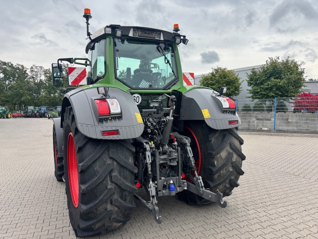 Fendt 826 Vario S4 Profi - RÜFA - Traktori: kuva Fendt 826 Vario S4 Profi - RÜFA - Traktori Fendt 826 Vario S4 Profi - RÜFA - Traktori: kuva Fendt 826 Vario S4 Profi - RÜFA - Traktori
