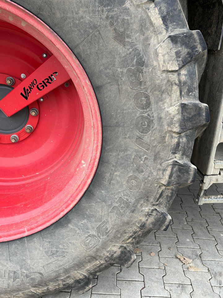 Fendt 828 Vario S4 Profi Plus - Traktori: kuva Fendt 828 Vario S4 Profi Plus - Traktori Fendt 828 Vario S4 Profi Plus - Traktori: kuva Fendt 828 Vario S4 Profi Plus - Traktori