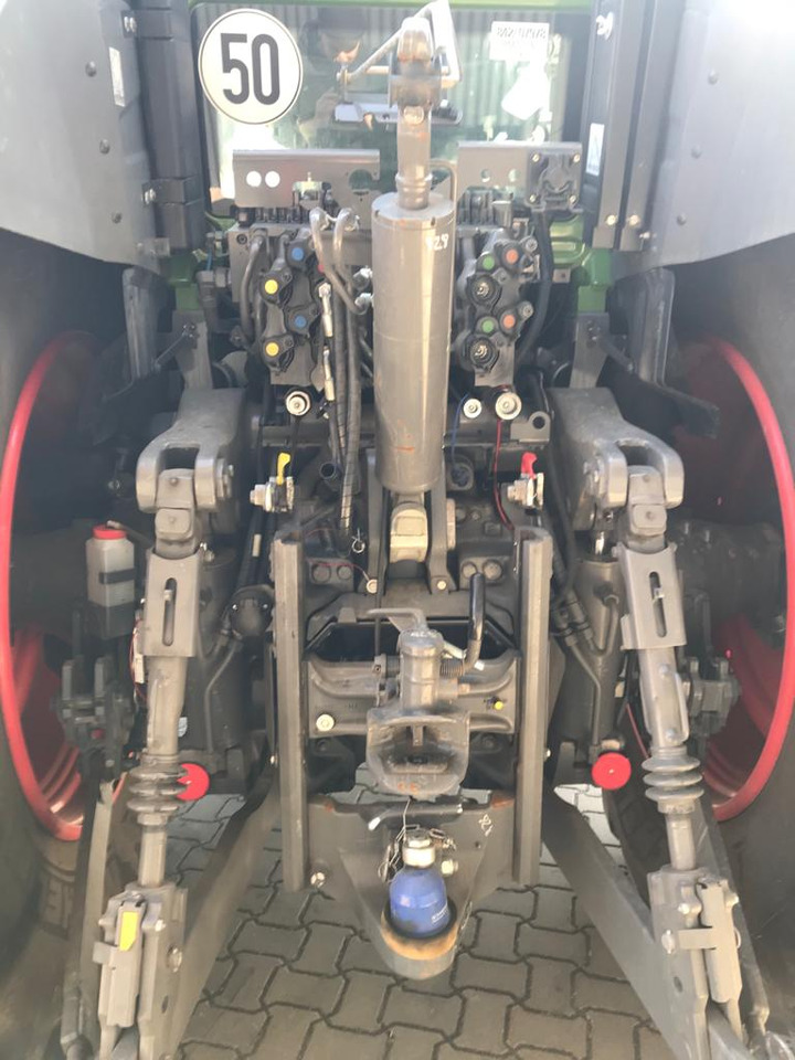 Fendt 828 Vario S4 Profi - Traktori: kuva Fendt 828 Vario S4 Profi - Traktori Fendt 828 Vario S4 Profi - Traktori: kuva Fendt 828 Vario S4 Profi - Traktori