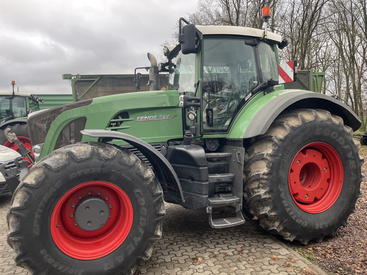 Fendt 927 Vario - Traktori: kuva Fendt 927 Vario - Traktori Fendt 927 Vario - Traktori: kuva Fendt 927 Vario - Traktori