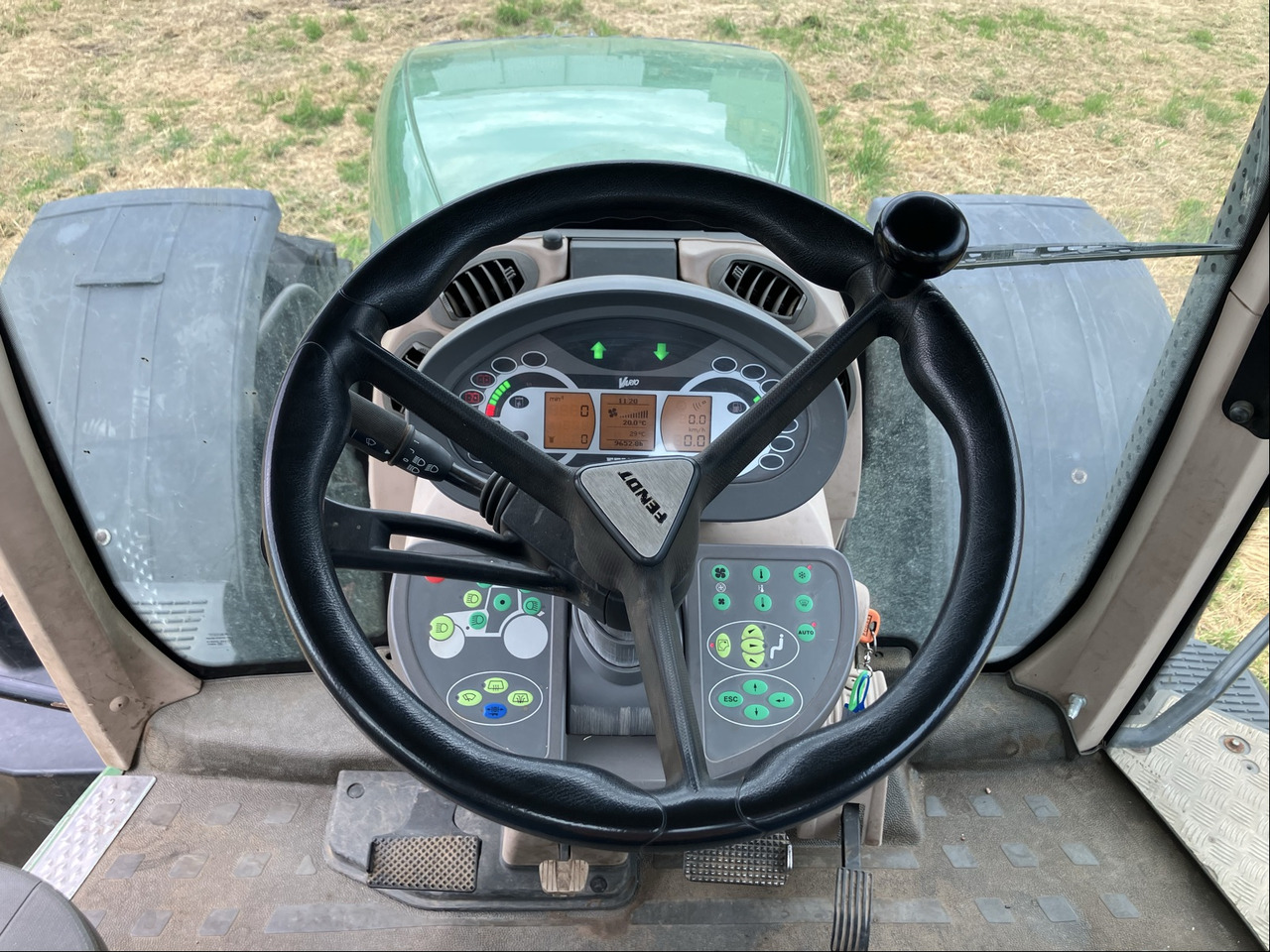 Fendt 927Profi SCR - Traktori: kuva Fendt 927Profi SCR - Traktori Fendt 927Profi SCR - Traktori: kuva Fendt 927Profi SCR - Traktori