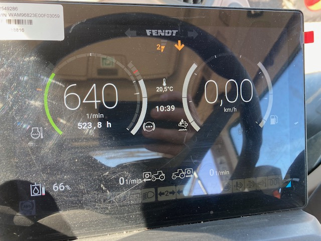 Fendt 930 Vario Gen7 Profi Setting2 - Traktori: kuva Fendt 930 Vario Gen7 Profi Setting2 - Traktori Fendt 930 Vario Gen7 Profi Setting2 - Traktori: kuva Fendt 930 Vario Gen7 Profi Setting2 - Traktori