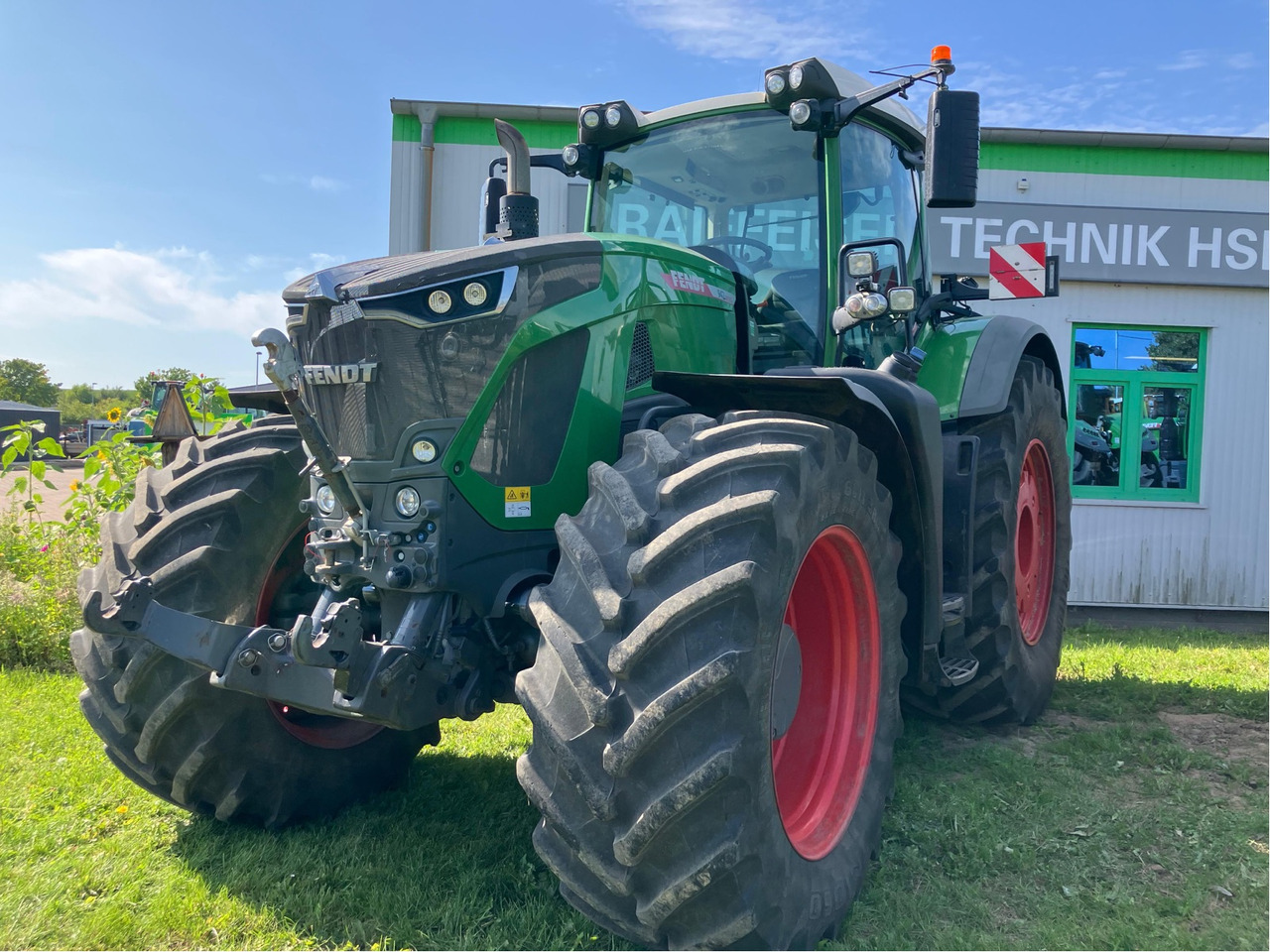 Fendt 942 Vario Gen6 ProfiPlus - Traktori: kuva Fendt 942 Vario Gen6 ProfiPlus - Traktori Fendt 942 Vario Gen6 ProfiPlus - Traktori: kuva Fendt 942 Vario Gen6 ProfiPlus - Traktori