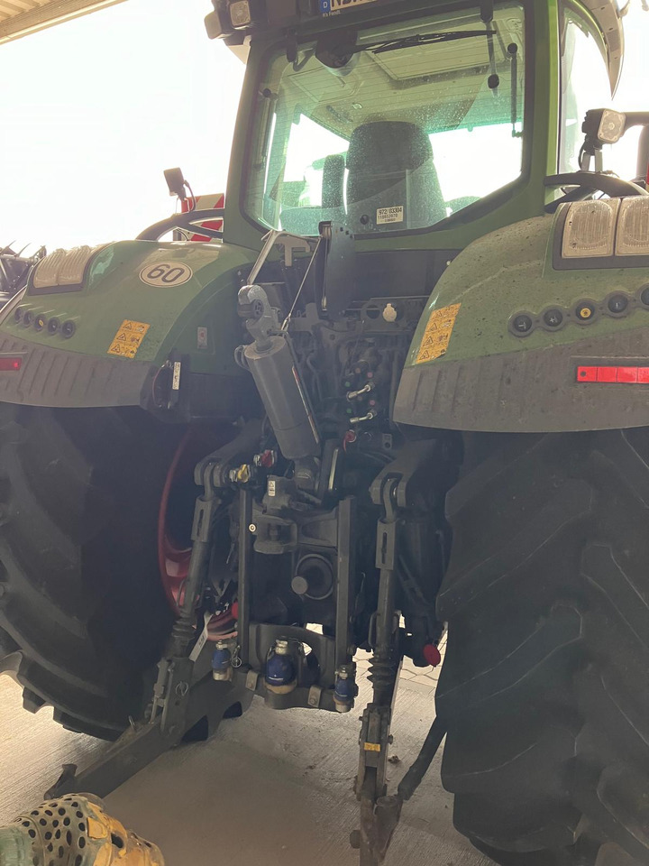 Fendt 942 Vario Gen7 Profi Setting2 - Traktori: kuva Fendt 942 Vario Gen7 Profi Setting2 - Traktori Fendt 942 Vario Gen7 Profi Setting2 - Traktori: kuva Fendt 942 Vario Gen7 Profi Setting2 - Traktori