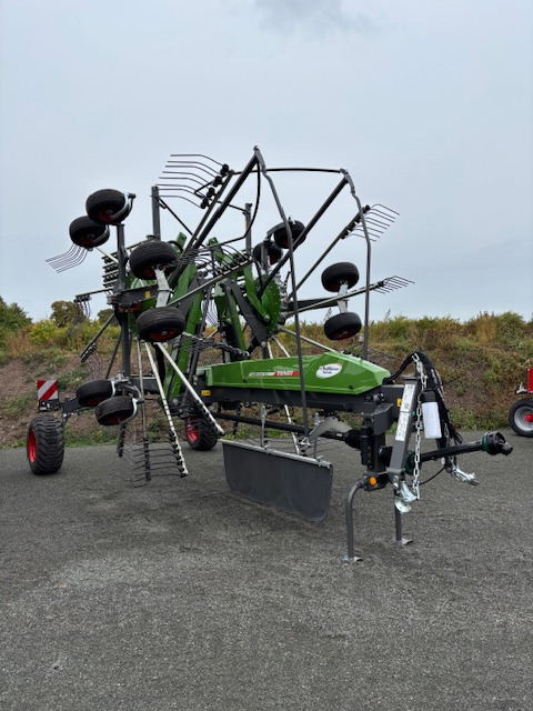 Fendt Former 1000 C PRO - Pöyhin: kuva Fendt Former 1000 C PRO - Pöyhin Fendt Former 1000 C PRO - Pöyhin: kuva Fendt Former 1000 C PRO - Pöyhin