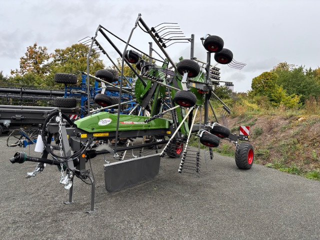 Fendt Former 1000 C PRO - Pöyhin: kuva Fendt Former 1000 C PRO - Pöyhin Fendt Former 1000 C PRO - Pöyhin: kuva Fendt Former 1000 C PRO - Pöyhin