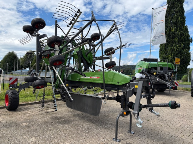 Fendt Former 860 C PRO - Pöyhin: kuva Fendt Former 860 C PRO - Pöyhin Fendt Former 860 C PRO - Pöyhin: kuva Fendt Former 860 C PRO - Pöyhin