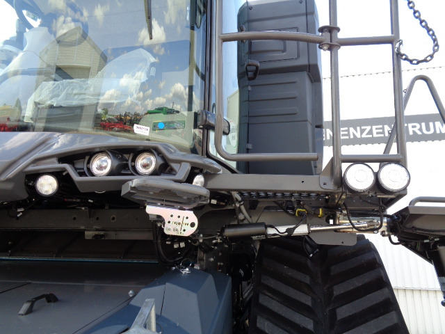 Fendt IDEAL 7T - Leikkuupuimuri: kuva Fendt IDEAL 7T - Leikkuupuimuri Fendt IDEAL 7T - Leikkuupuimuri: kuva Fendt IDEAL 7T - Leikkuupuimuri