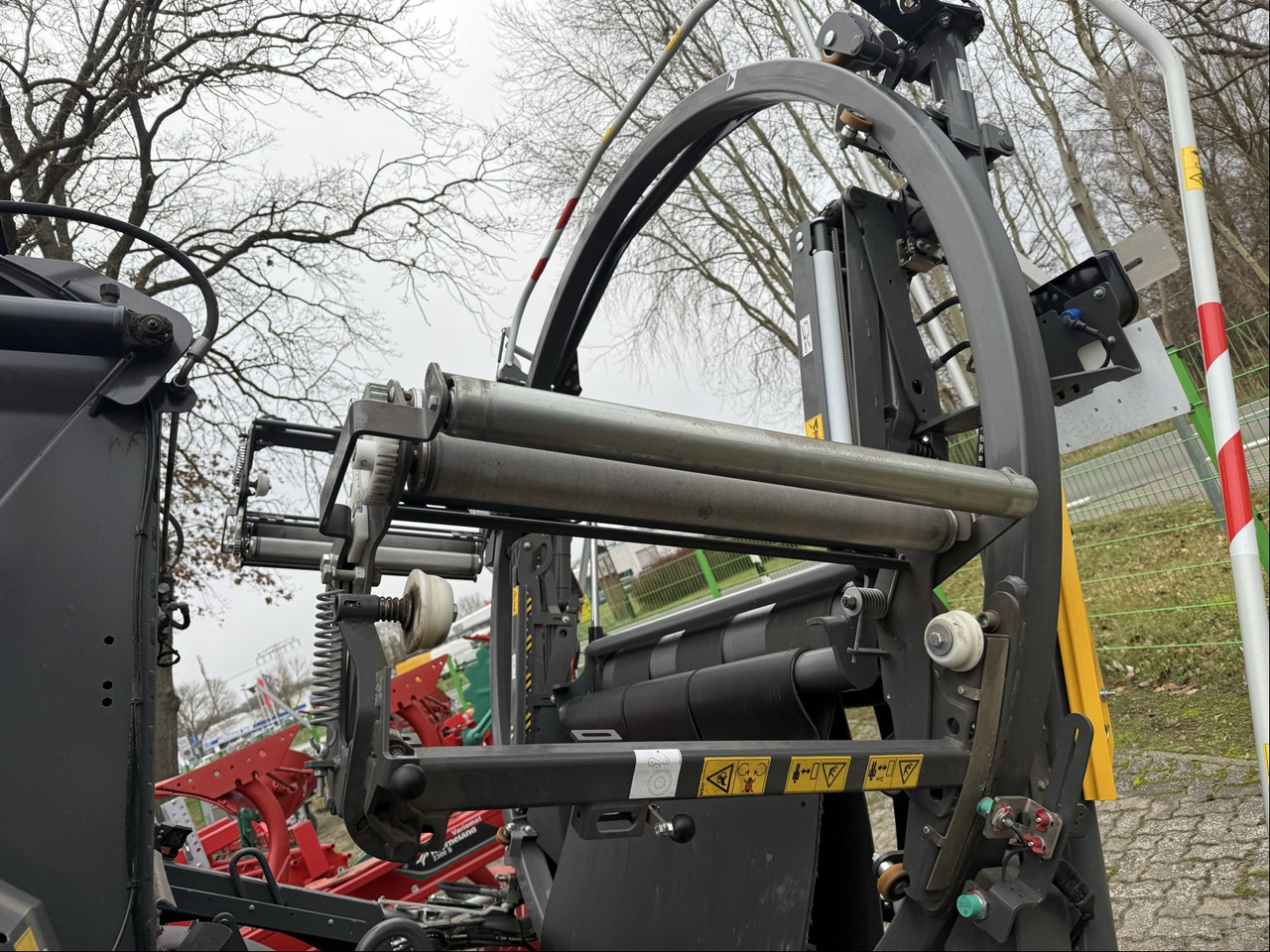 Fendt Rotana 160V Combi - Heinäkone: kuva Fendt Rotana 160V Combi - Heinäkone Fendt Rotana 160V Combi - Heinäkone: kuva Fendt Rotana 160V Combi - Heinäkone