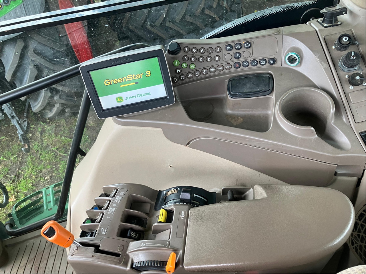 John Deere 6170 R AutoPower - Traktori: kuva John Deere 6170 R AutoPower - Traktori John Deere 6170 R AutoPower - Traktori: kuva John Deere 6170 R AutoPower - Traktori