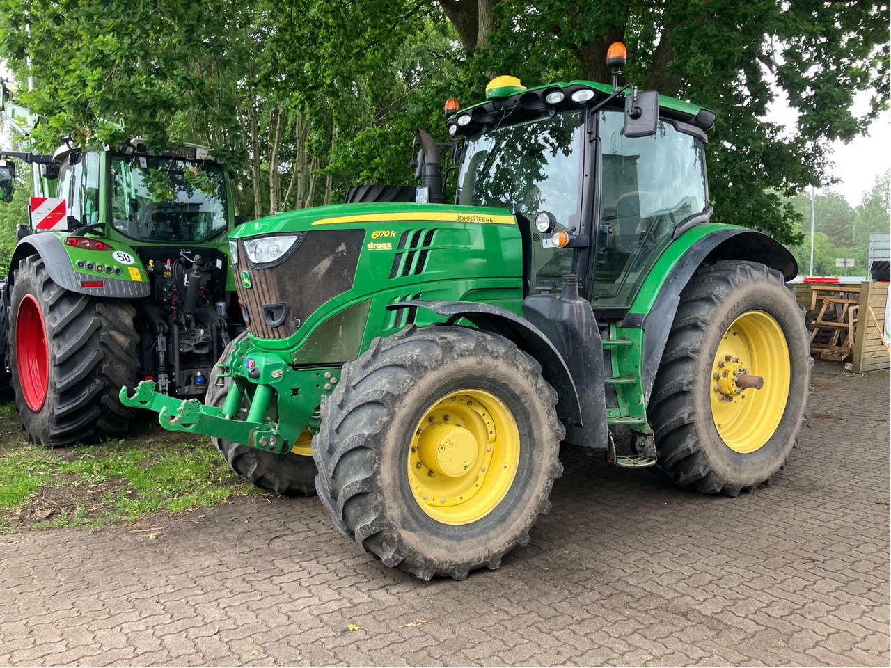 John Deere 6170 R AutoPower - Traktori: kuva John Deere 6170 R AutoPower - Traktori John Deere 6170 R AutoPower - Traktori: kuva John Deere 6170 R AutoPower - Traktori