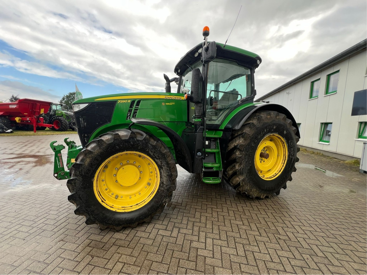 John Deere 7290R - Traktori: kuva John Deere 7290R - Traktori John Deere 7290R - Traktori: kuva John Deere 7290R - Traktori