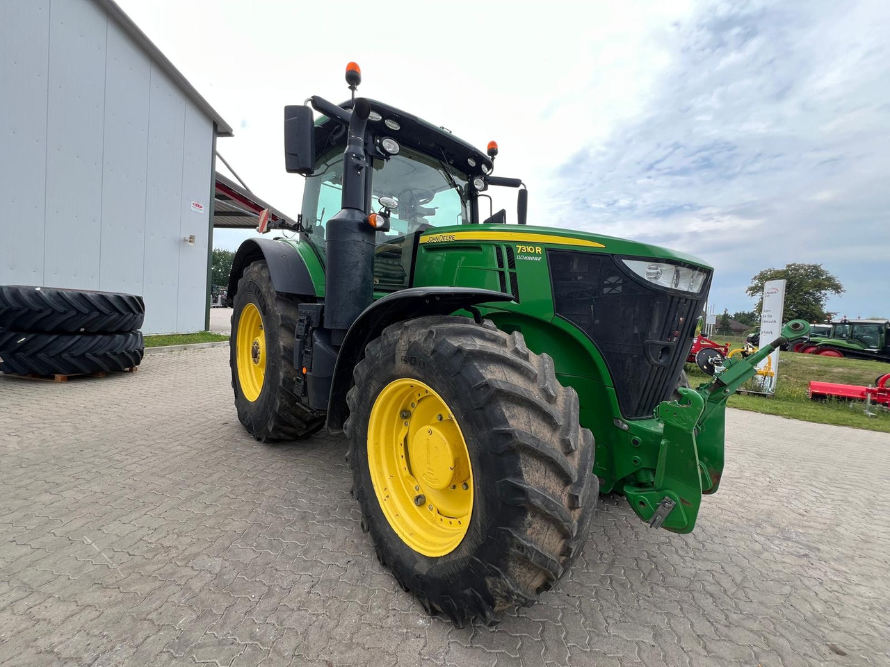 John Deere 7310 R - Traktori: kuva John Deere 7310 R - Traktori John Deere 7310 R - Traktori: kuva John Deere 7310 R - Traktori