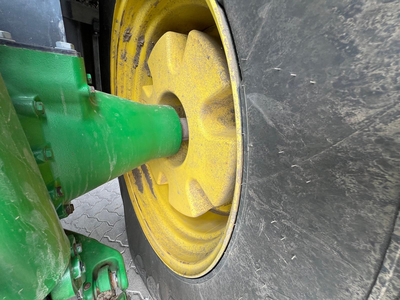 John Deere 7310 R - Traktori: kuva John Deere 7310 R - Traktori John Deere 7310 R - Traktori: kuva John Deere 7310 R - Traktori