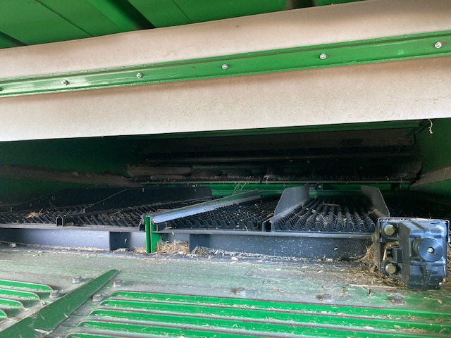 John Deere T660 Hilmaster - Leikkuupuimuri: kuva John Deere T660 Hilmaster - Leikkuupuimuri John Deere T660 Hilmaster - Leikkuupuimuri: kuva John Deere T660 Hilmaster - Leikkuupuimuri