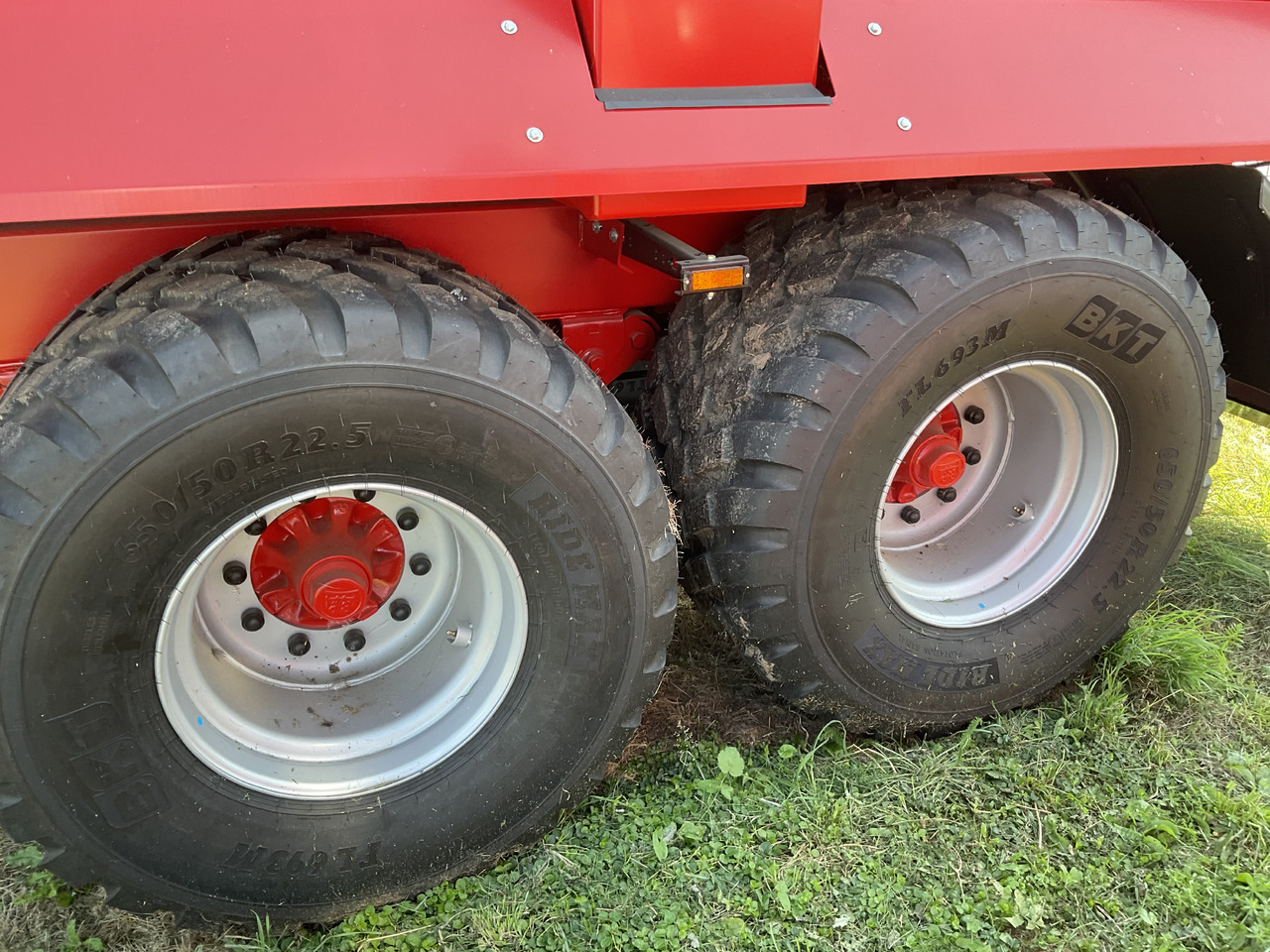 Krampe Big Body 540 Carrier - Kippiauto kuorma-auto: kuva Krampe Big Body 540 Carrier - Kippiauto kuorma-auto Krampe Big Body 540 Carrier - Kippiauto kuorma-auto: kuva Krampe Big Body 540 Carrier - Kippiauto kuorma-auto