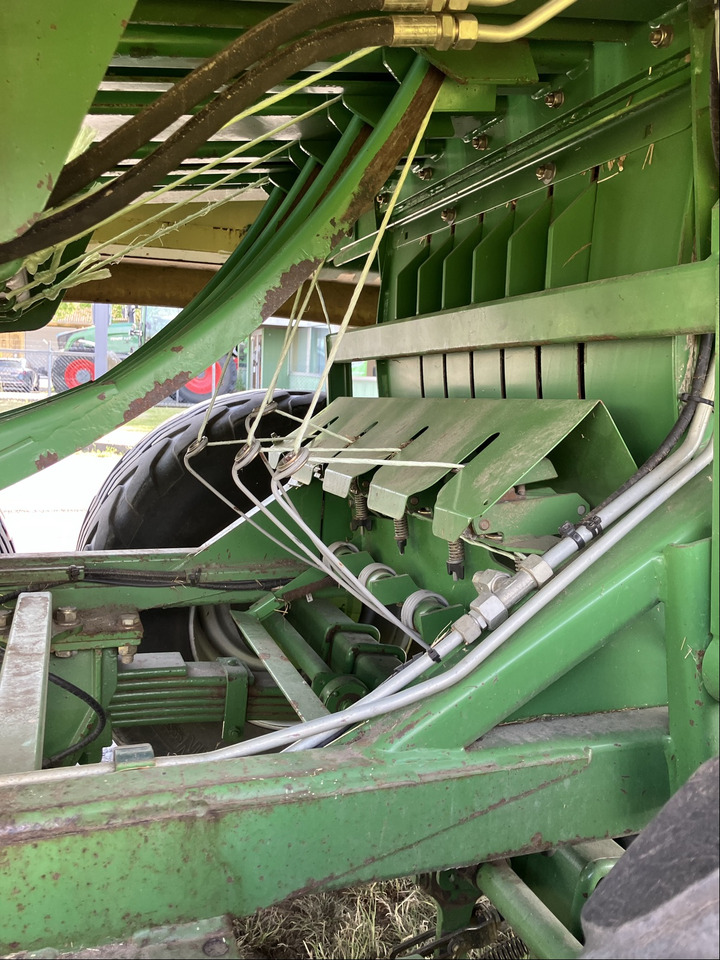 Krone Big Pack 890 XC - Kanttipaalain: kuva Krone Big Pack 890 XC - Kanttipaalain Krone Big Pack 890 XC - Kanttipaalain: kuva Krone Big Pack 890 XC - Kanttipaalain