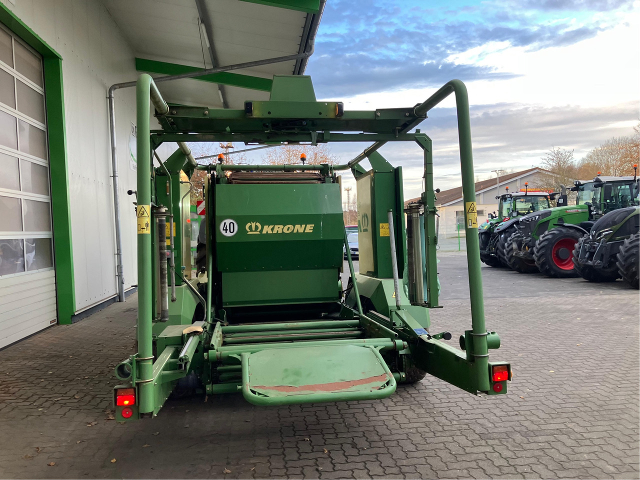 Krone CombiPack multicut 1500V - Heinäkone: kuva Krone CombiPack multicut 1500V - Heinäkone Krone CombiPack multicut 1500V - Heinäkone: kuva Krone CombiPack multicut 1500V - Heinäkone