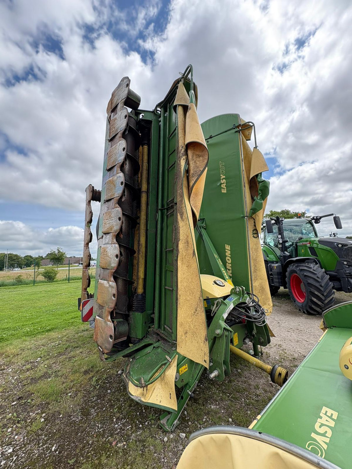 Krone Easy Cut B 950 Collect - Niittokone: kuva Krone Easy Cut B 950 Collect - Niittokone Krone Easy Cut B 950 Collect - Niittokone: kuva Krone Easy Cut B 950 Collect - Niittokone