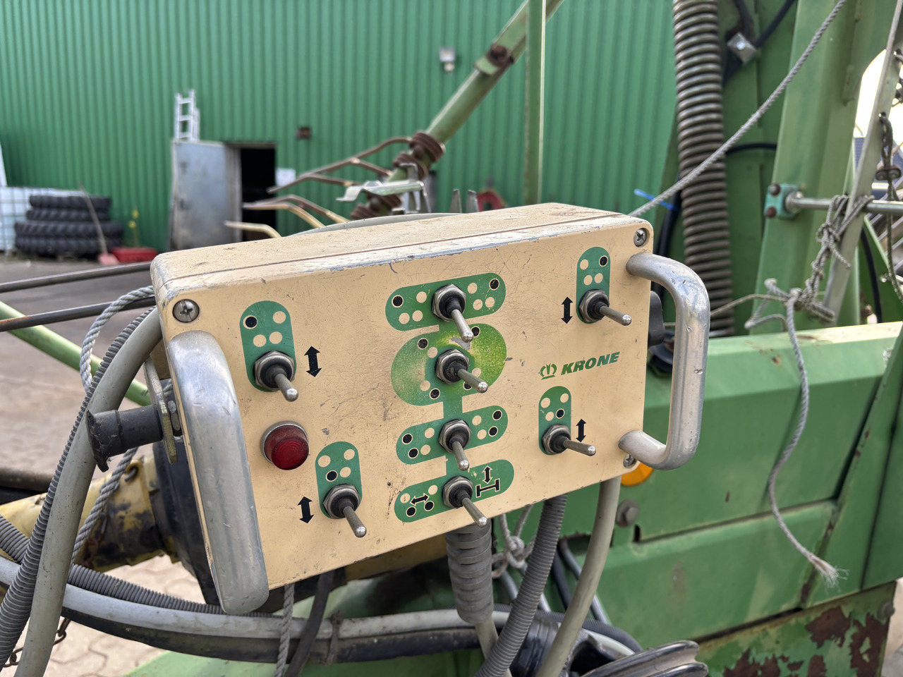 Krone Swadro Serie - Pöyhin: kuva Krone Swadro Serie - Pöyhin Krone Swadro Serie - Pöyhin: kuva Krone Swadro Serie - Pöyhin